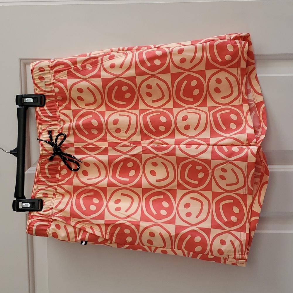 Mens Edgar + Ash Smiley Faces Swim Trunks Size Sm XL XXL Coral Pockets NWT